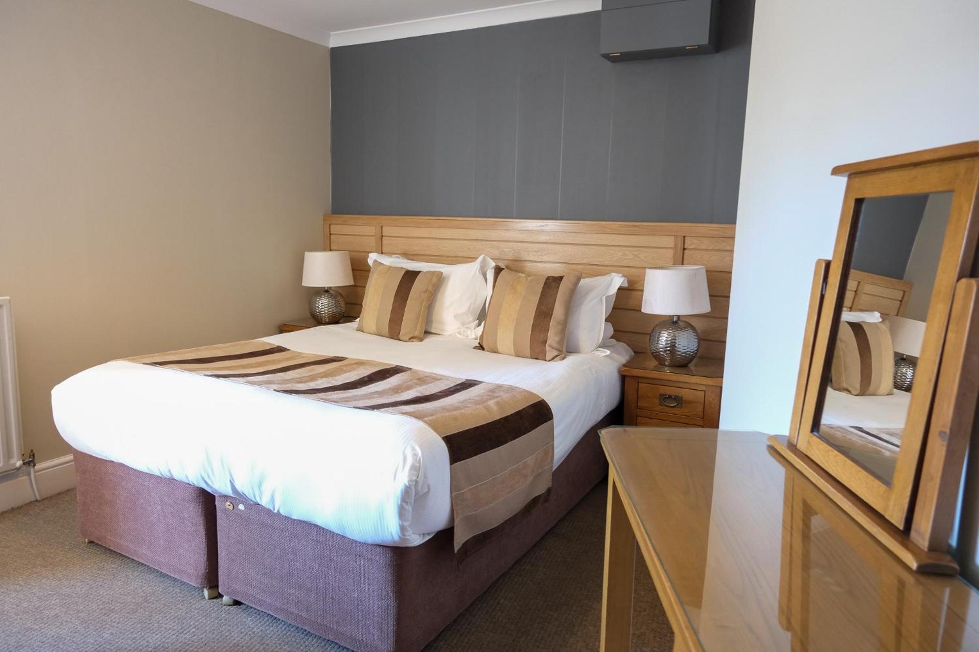 אינברנס The Glen Mhor Apartments מראה חיצוני תמונה