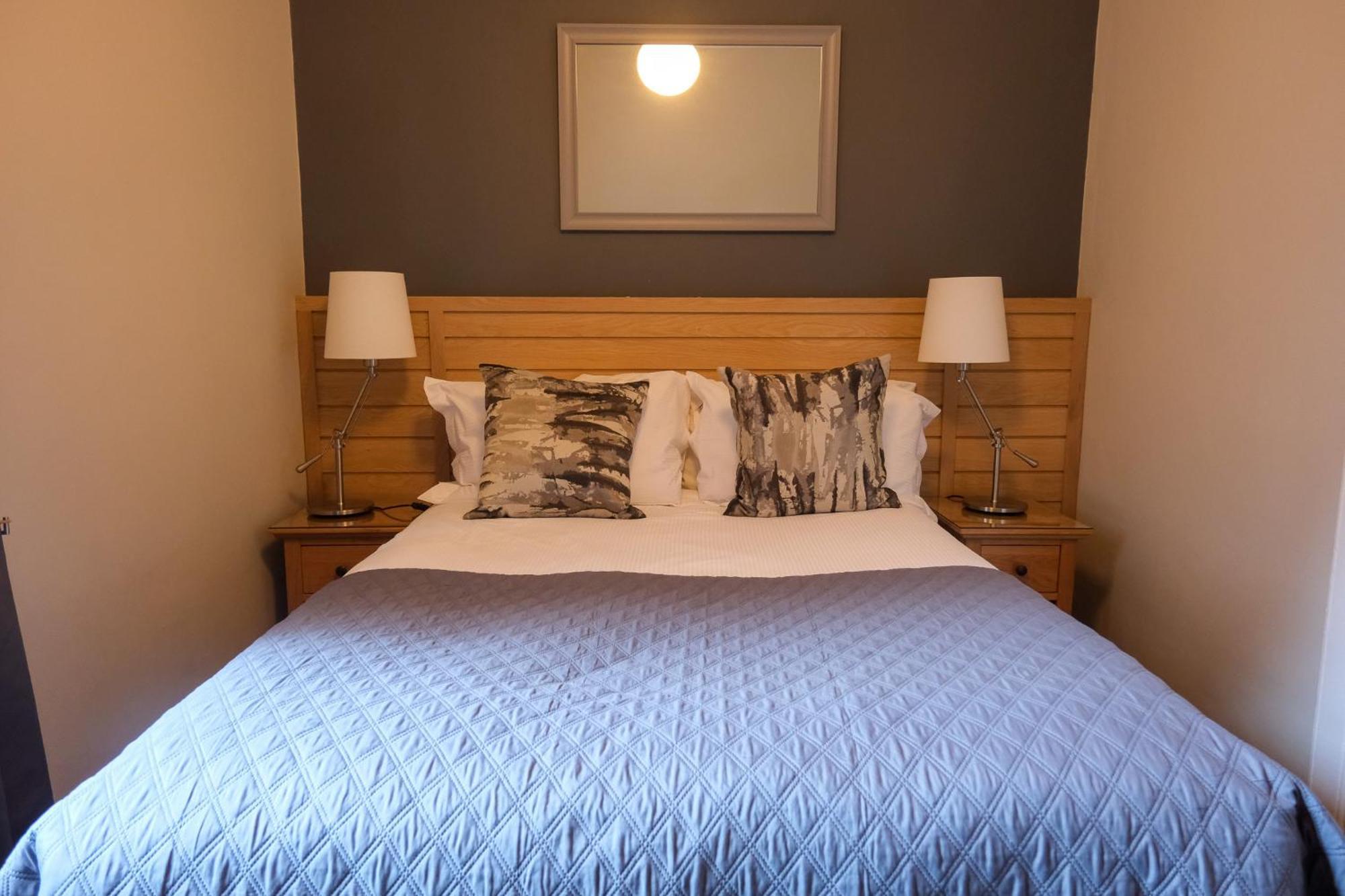 אינברנס The Glen Mhor Apartments מראה חיצוני תמונה
